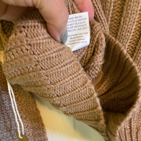 NWT small Dreamers pullover - Picture 4 of 6